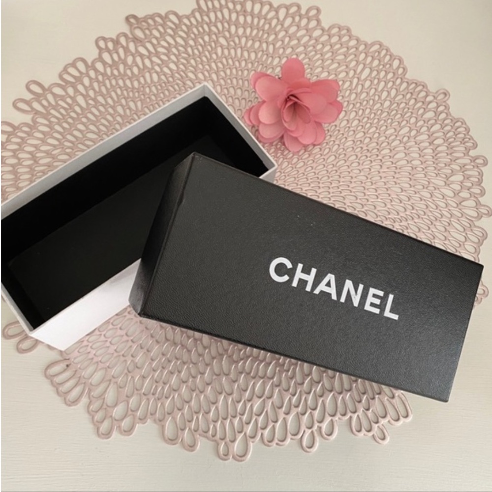 CHANEL 🖤 Sunglasses Box